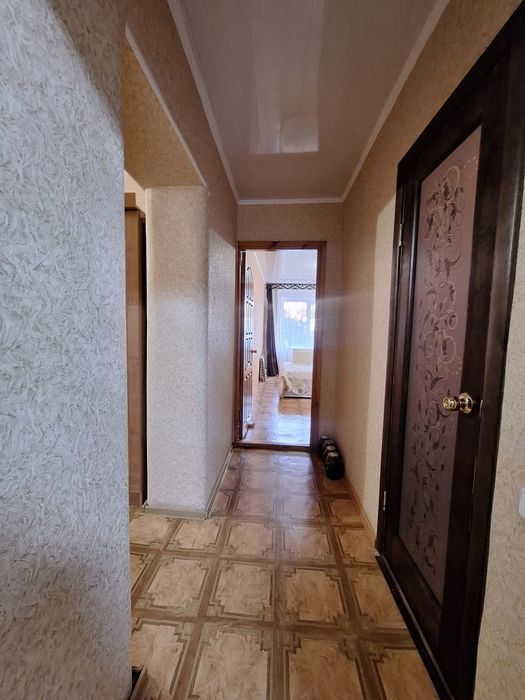 Продаётся 2 комн в центре улучшенная