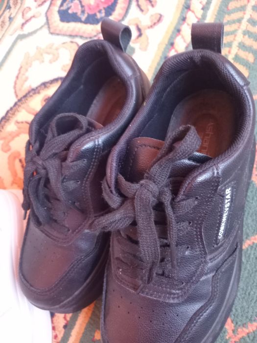 Женские кроссовки  размер 35, 36