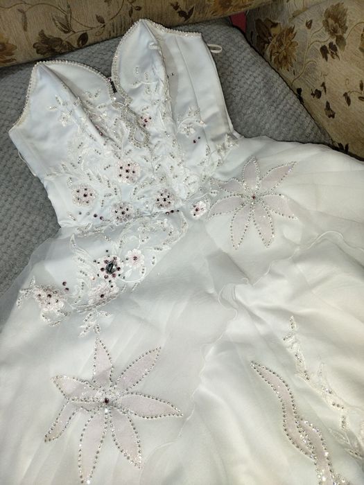 Свадебное платье