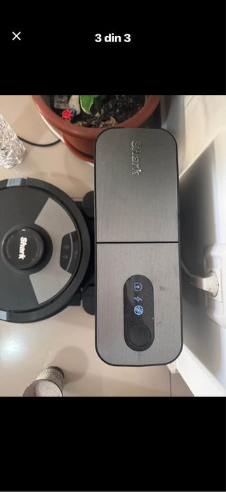 Vacum Robot Shark Ultra 2-1 All inpecabil cu baza in detali in anunt