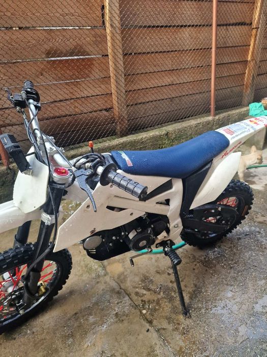 Бяла стрела 125cc