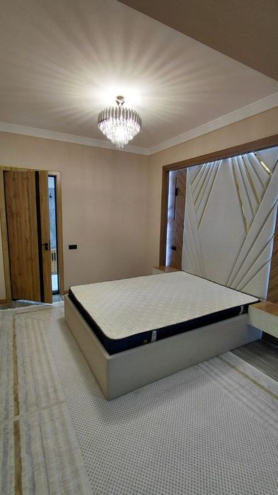 Yakkasaroyda kvartira beriladi bezmakler