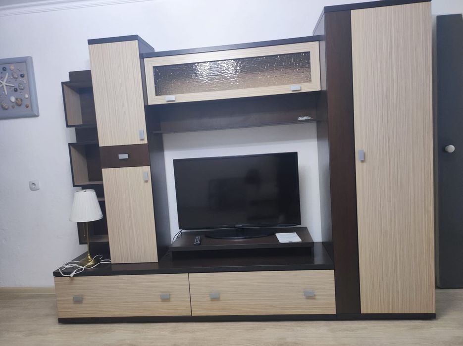 Продам телевизор диагональ 105 Samsung