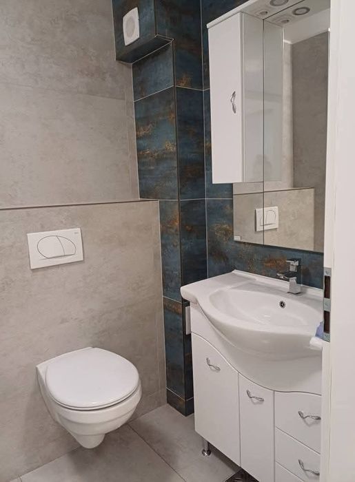 Inchiriez apartament  cu 2 camere