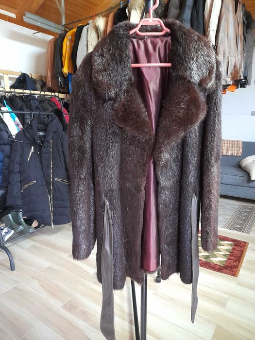 Haine dama blana naturala mărimea M -L la preț f. accesibile