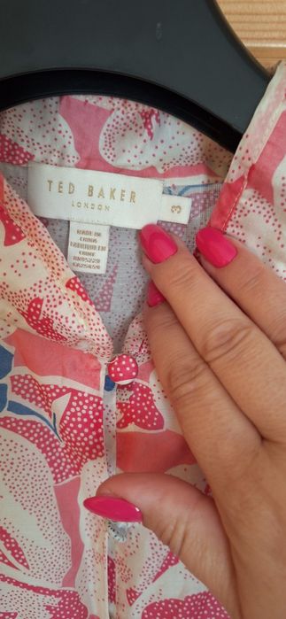 Ted Baker красиви рокли и гсщеризон 2/М размер