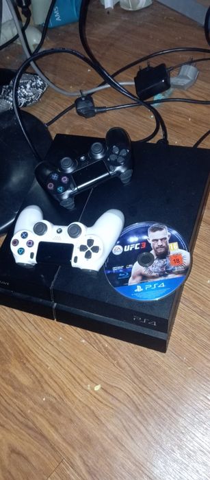 Продам плейстешен 4