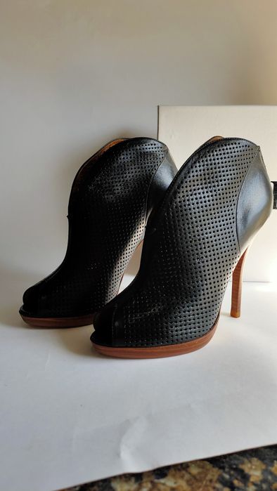 Продам ботильоны женские рр.37 (36)