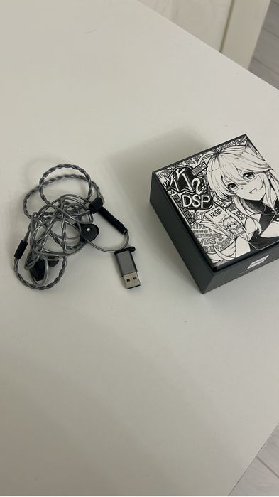 Наушники и клавиатура