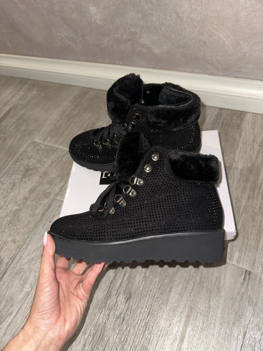 Нови боти с пух вътре 37 номер