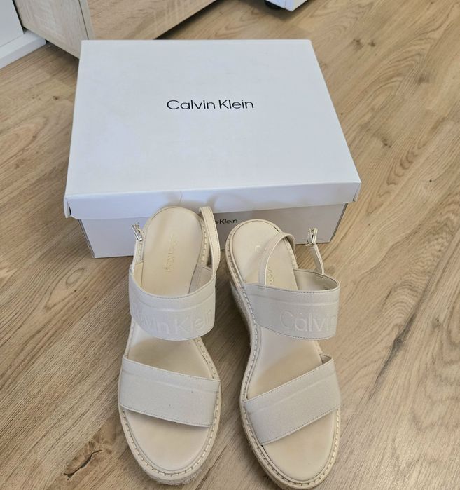 Calvin klein сандали,ескадрили на платформа
