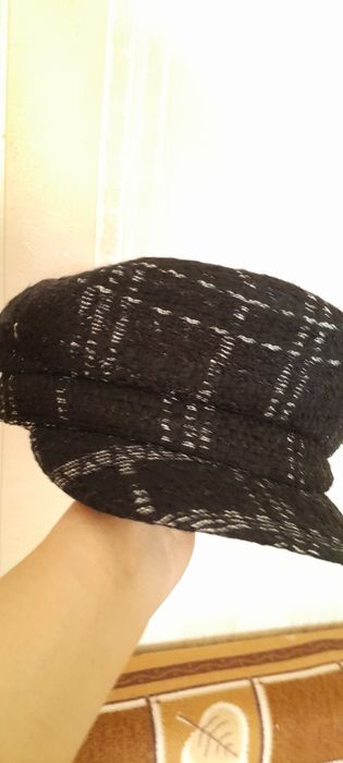 Женска кепи,щерсть