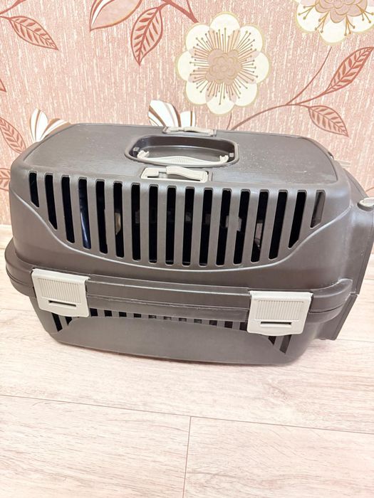 Продам переноску для животных