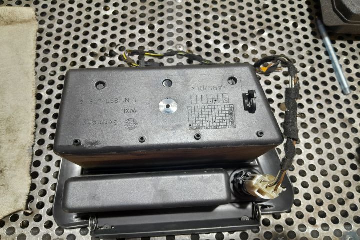 Scrumiera 5N1863476A 5N1863476A Volkswagen VW Tiguan prima generatie