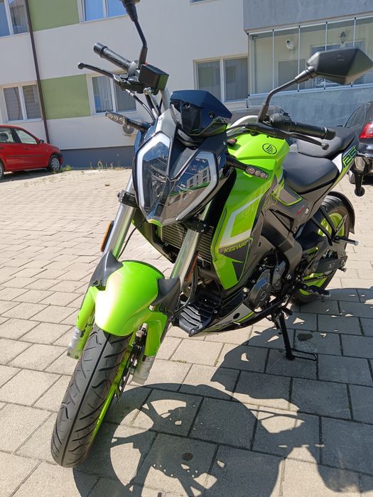 Motocicleta keewey 125.