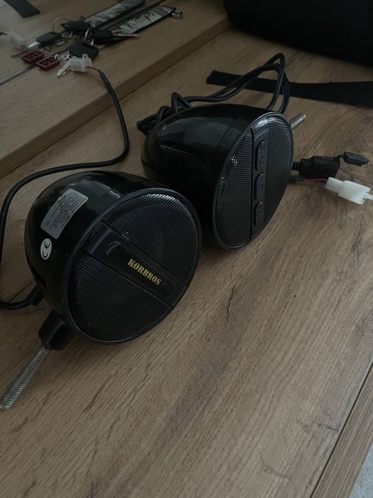 Продам калонки на мотоцикл