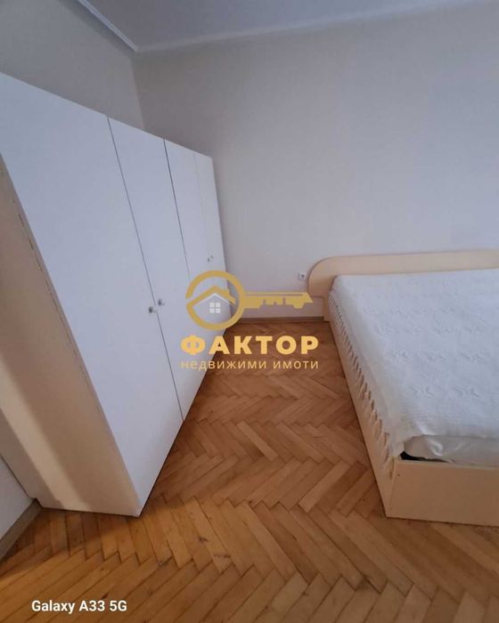 Двустаен апартамент под наем до Стария град