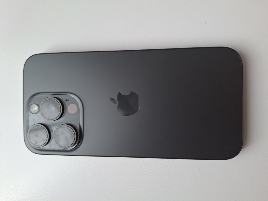 iPhone 15 pro 128gb black baterie 88%