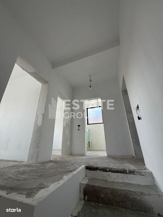 Duplex spatios Mosnita Noua