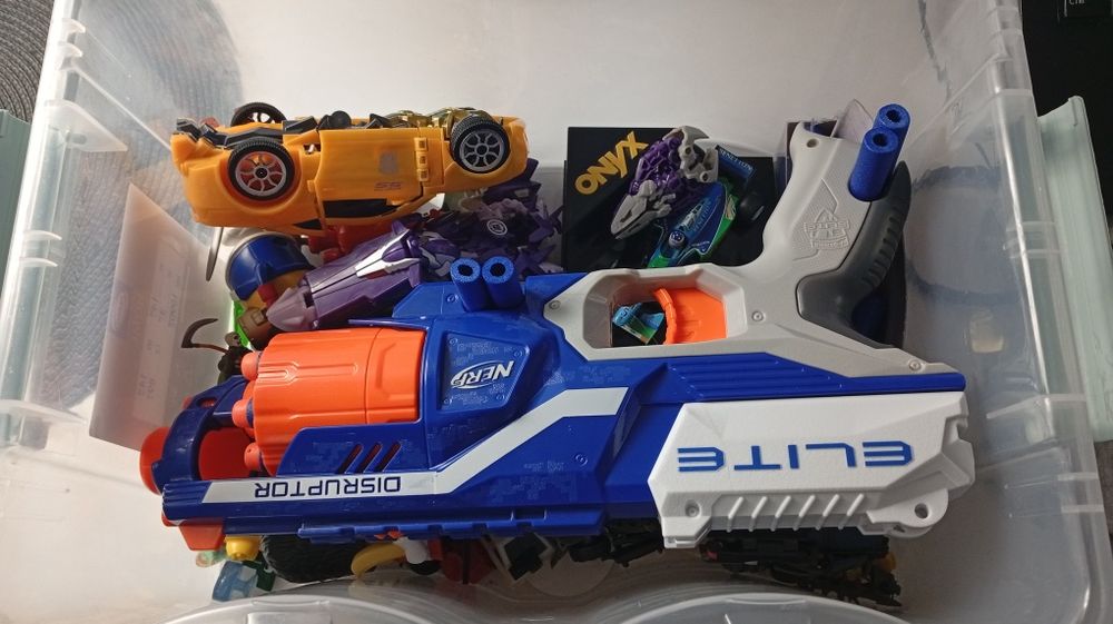 Jucării aleatorii [DONEZ]