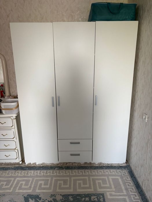 Продам шкаф почти новый