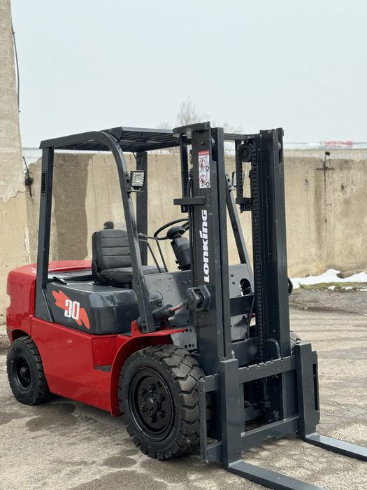 Погрузчик вилочный кара автокара