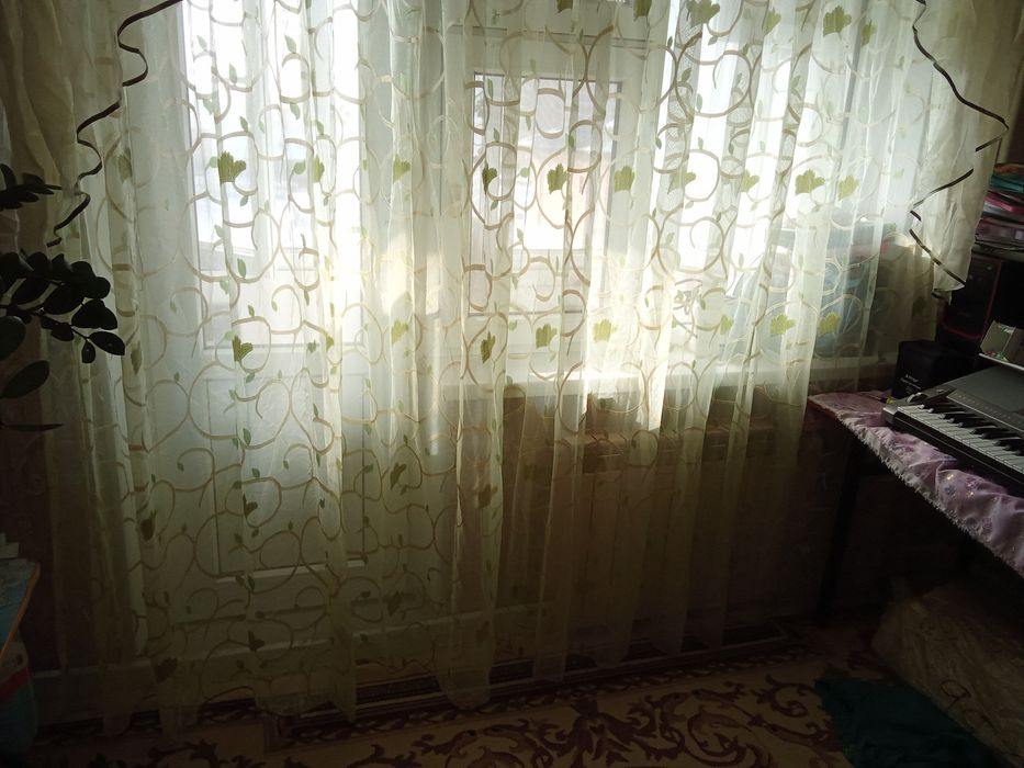 Занавески,жапкыш в отличном состоянии