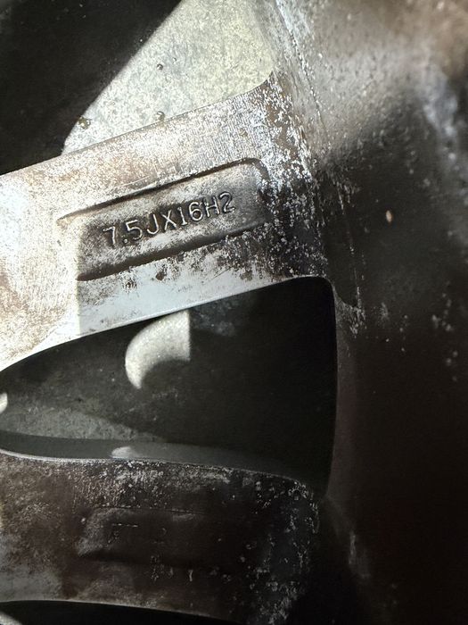 Anvelope, jante Mercedes 2 seturi 225 55 R16 si 245 40 R 18 de iarna