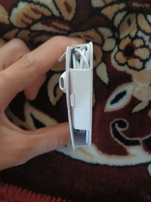 Iphone naushnik TYPCE Yangi hali ochilmagan va ishlatimagan