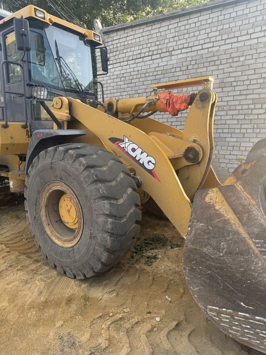 Погрузчик 5 тоник