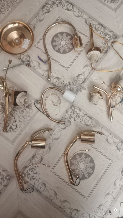 Продам запчасти для люстр