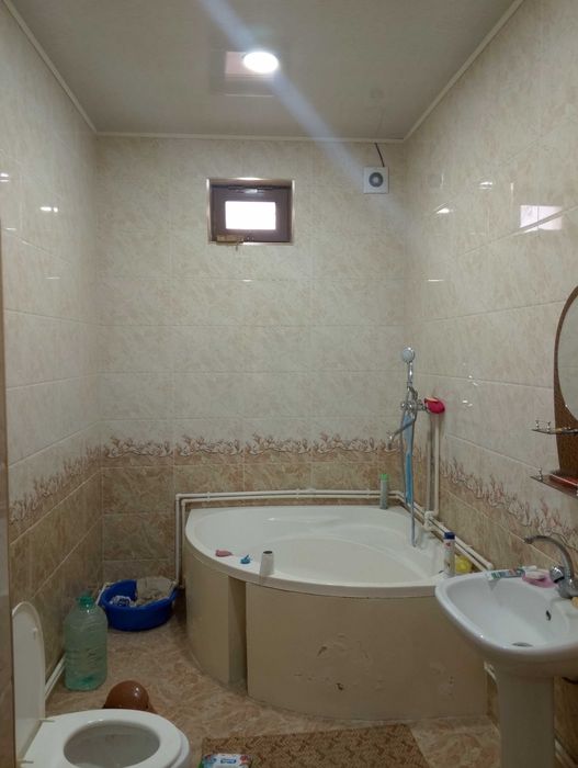 8 sotixli hovli sotiladi