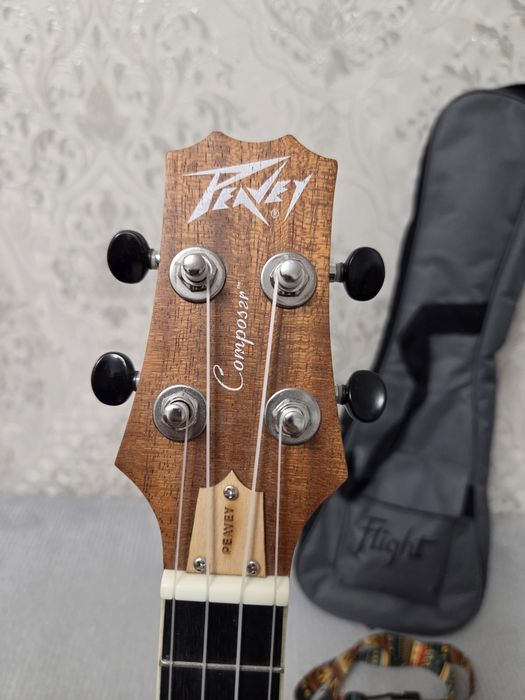 Укулеле концерт Peavey