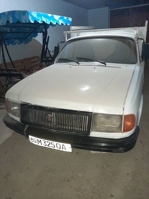 Pikap mashinasi sotiladi 30 million