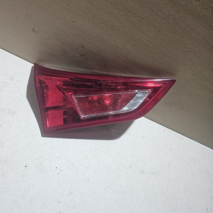 Вътрешен стоп за Toyota Auris Hatchback II (10.2012 - 12.2018), хечбек