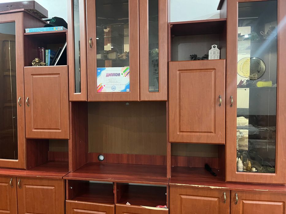 Шкаф для гостиной