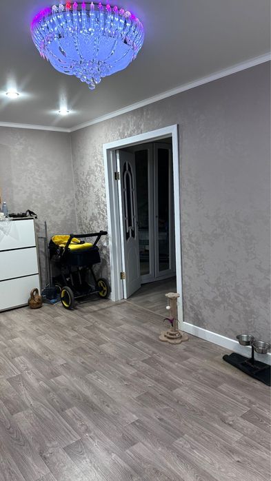 Продам трехкомнатную район кольца