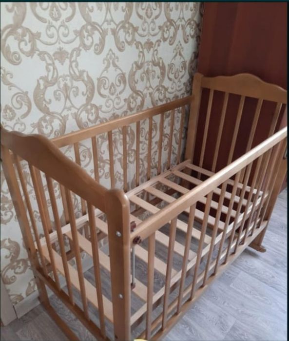 Продам детскую кроватку