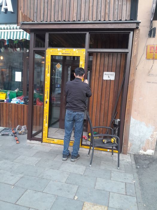 Утепление и Изготовление Окон Дверей Витражей