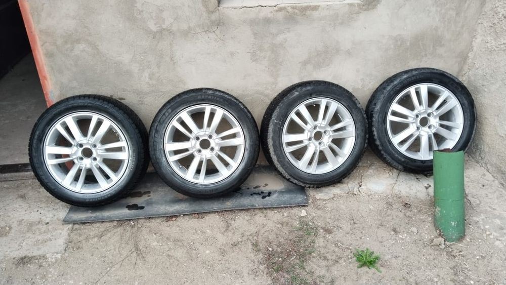 Продам комплект колес