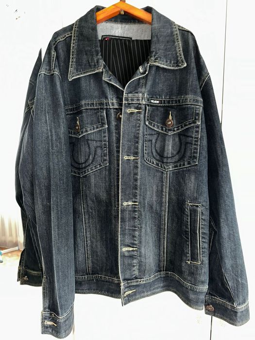 Распродажа мужских вещей