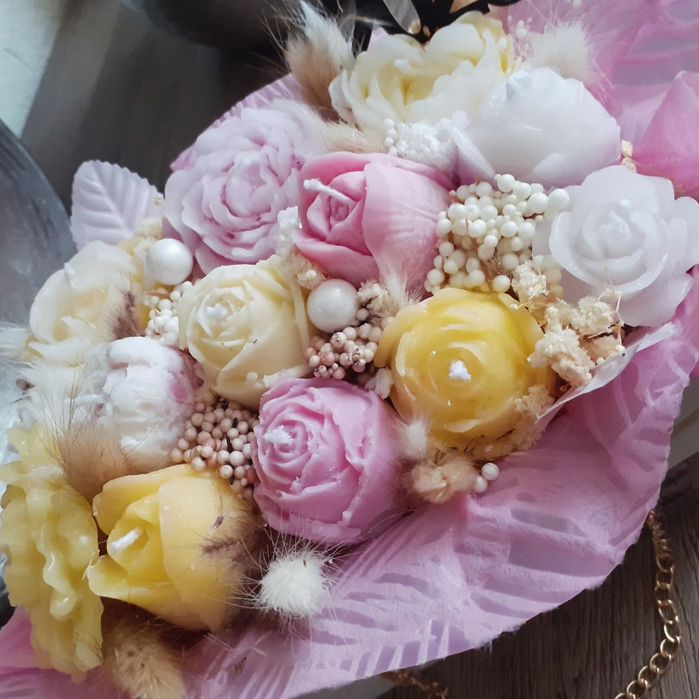 Вечен букет от ароматни свещи