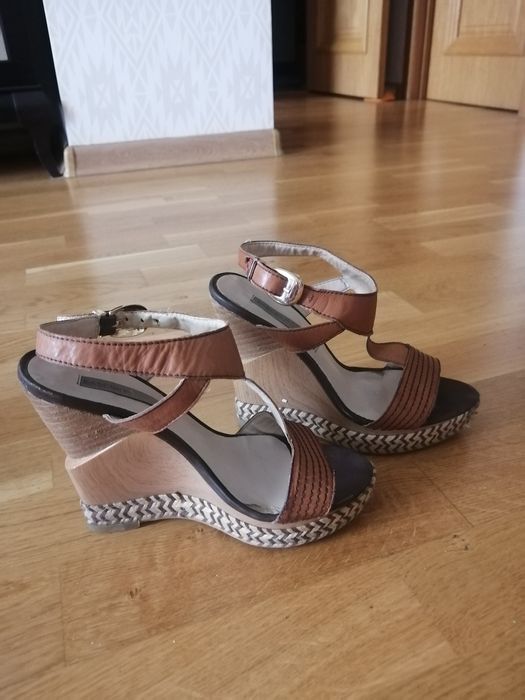 Продам босоножки. Италия.