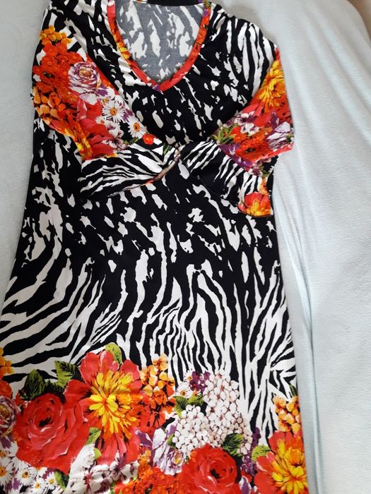 Красива рокля на цветя