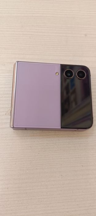 Samsung Z flip 4