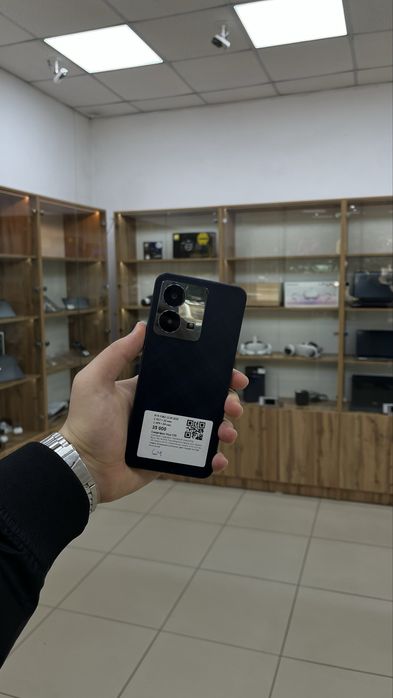 Смартфон Vivo Y35
