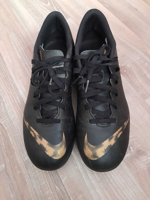 Nike детски  футболни бутонки