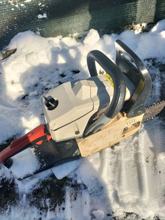 Vînd drujbă China stare bună