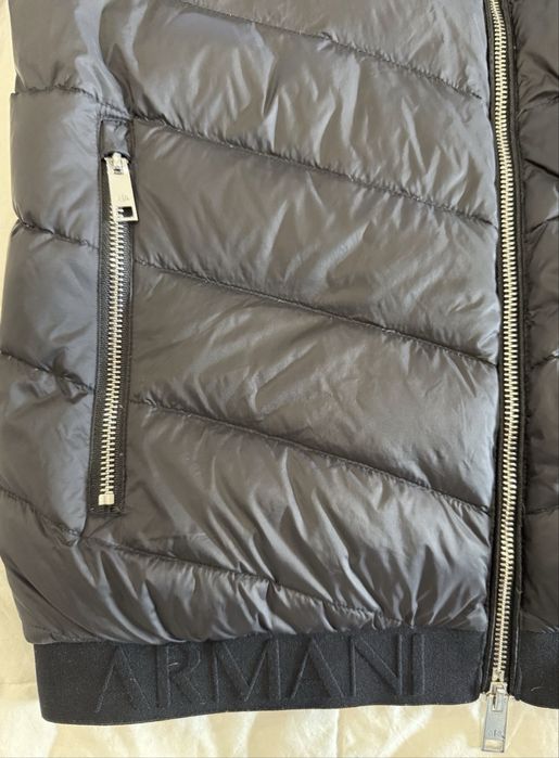 Яке Armani Exchange