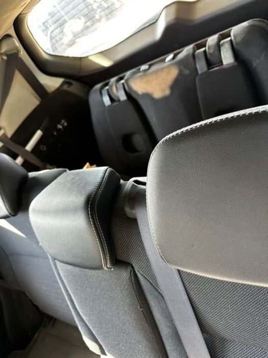 Peugeot 4007 motor 22HDI 4HN euro 4 2009 piese capota far bara geam interior roti jante usa plansa bord navigație GPS